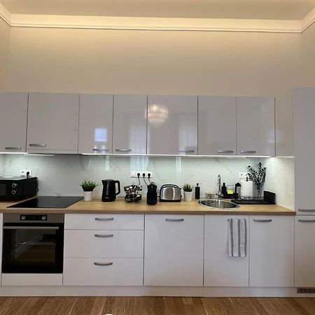 The Pearl Apartment บูดาเปสต์ ภายนอก รูปภาพ