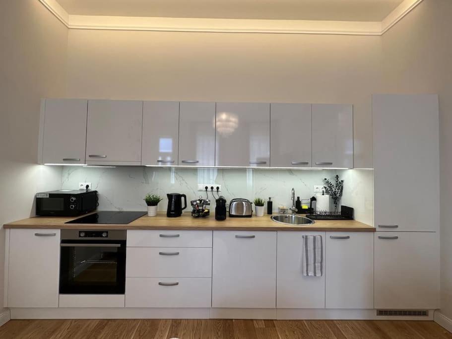 The Pearl Apartment บูดาเปสต์ ภายนอก รูปภาพ