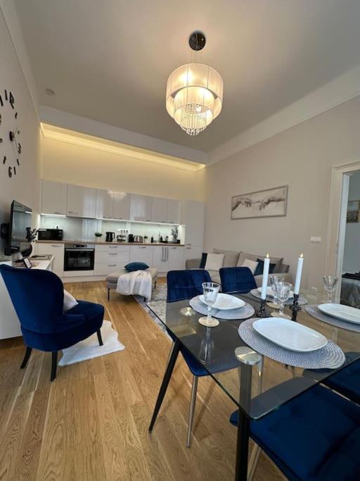 The Pearl Apartment บูดาเปสต์ ภายนอก รูปภาพ